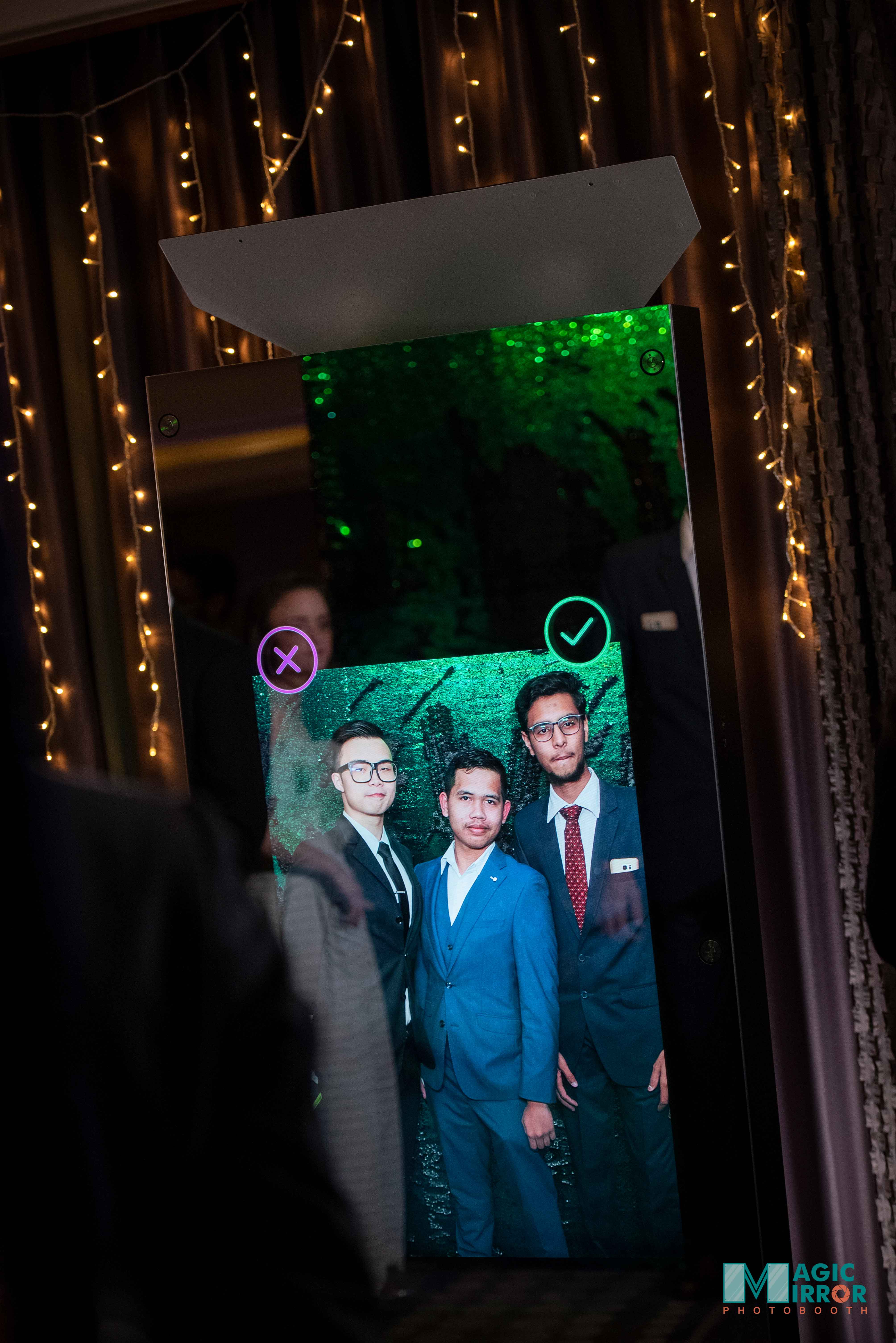 Mirror Photo booth services,